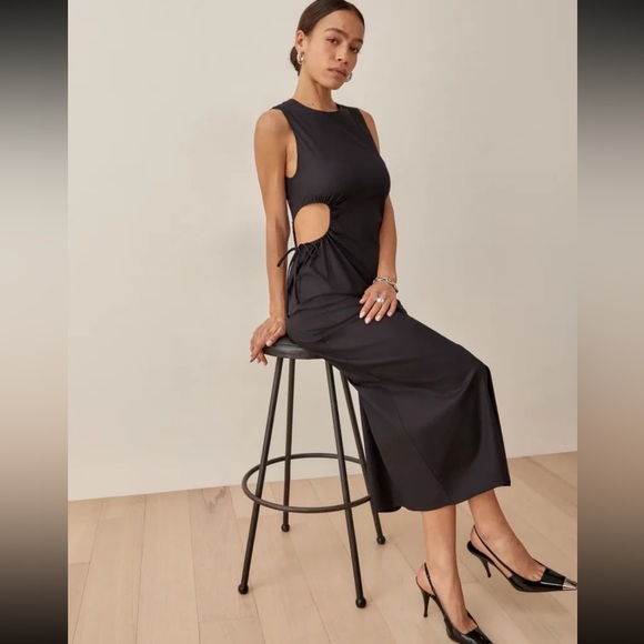 Reformation Dresses & Skirts - Reformation DORIA Dress in Black